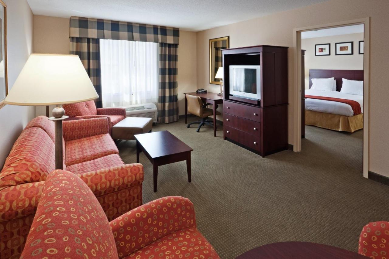 Holiday Inn Express Hotel & Suites Freeport, An Ihg Hotel Extérieur photo