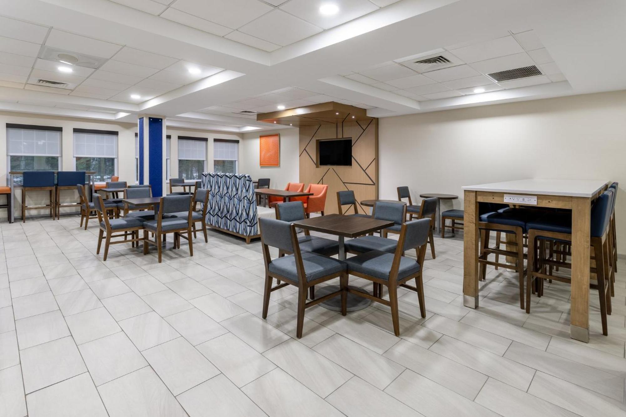 Holiday Inn Express Hotel & Suites Freeport, An Ihg Hotel Extérieur photo